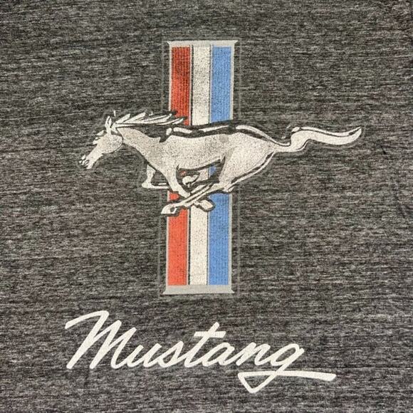 Ford Mustang Graphic T-shirt Unisex Small Gray Short Sleeve Tee - Picture 1 of 6